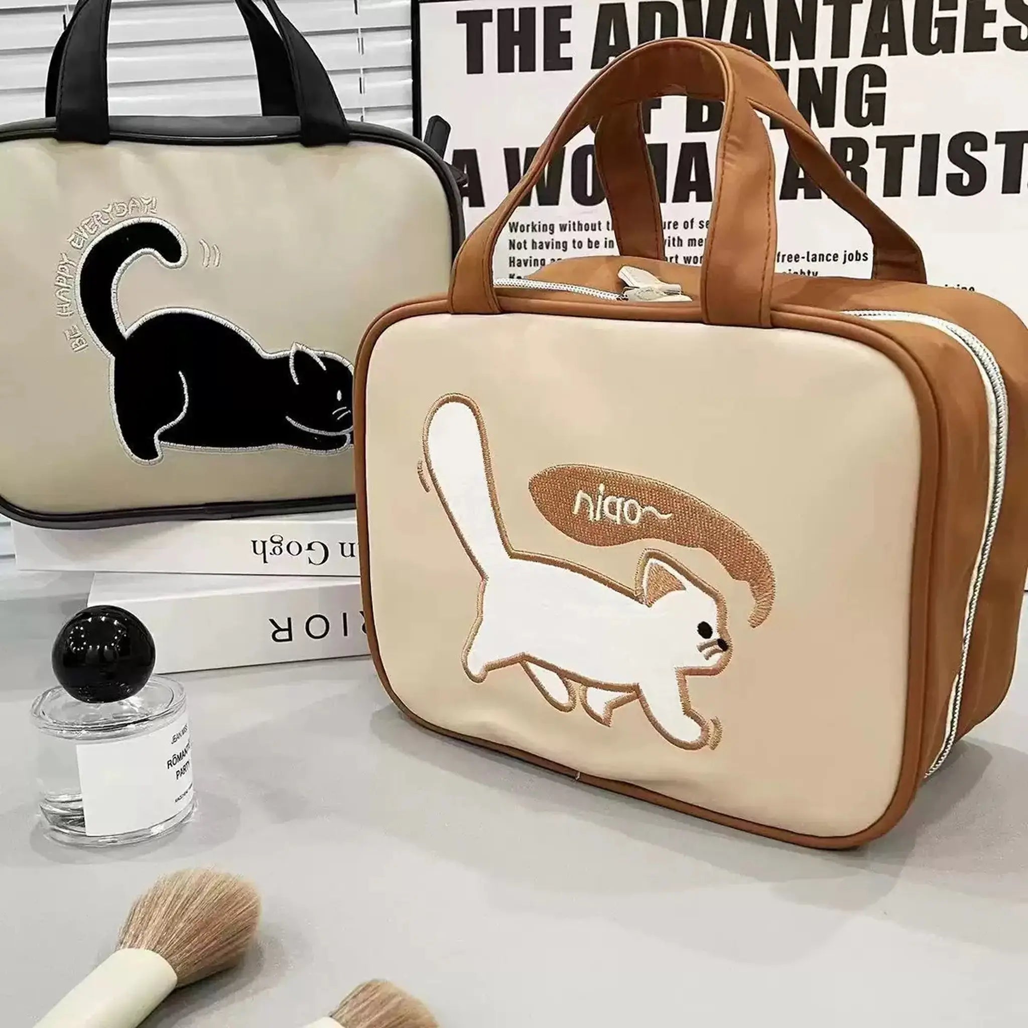 New Style Cosmetic Bag Portable for Going Out large Capacity with Handle